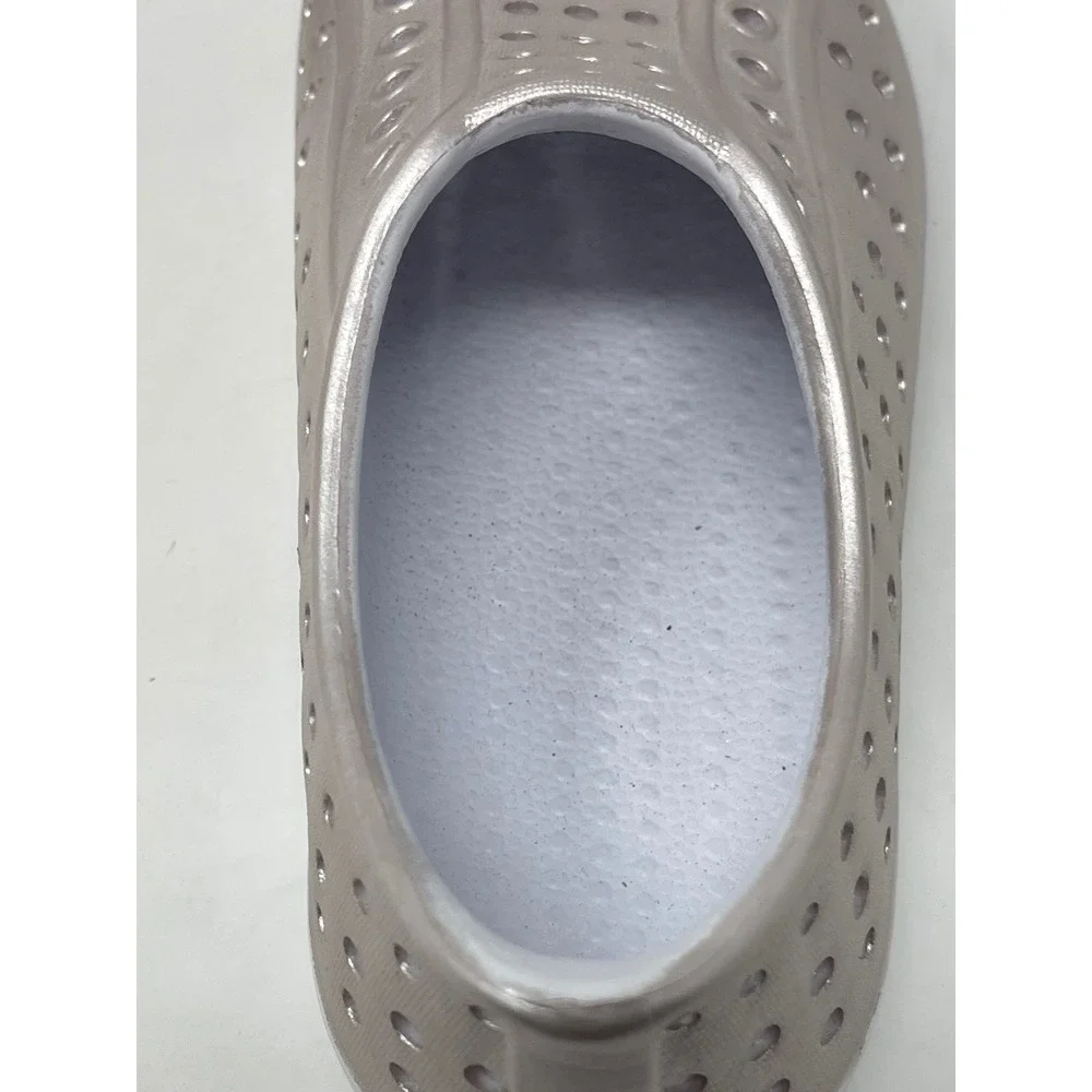 Wonder Nation Slip On Water Shoes Kids 11-12 Champagne Gold Excellent Perforated